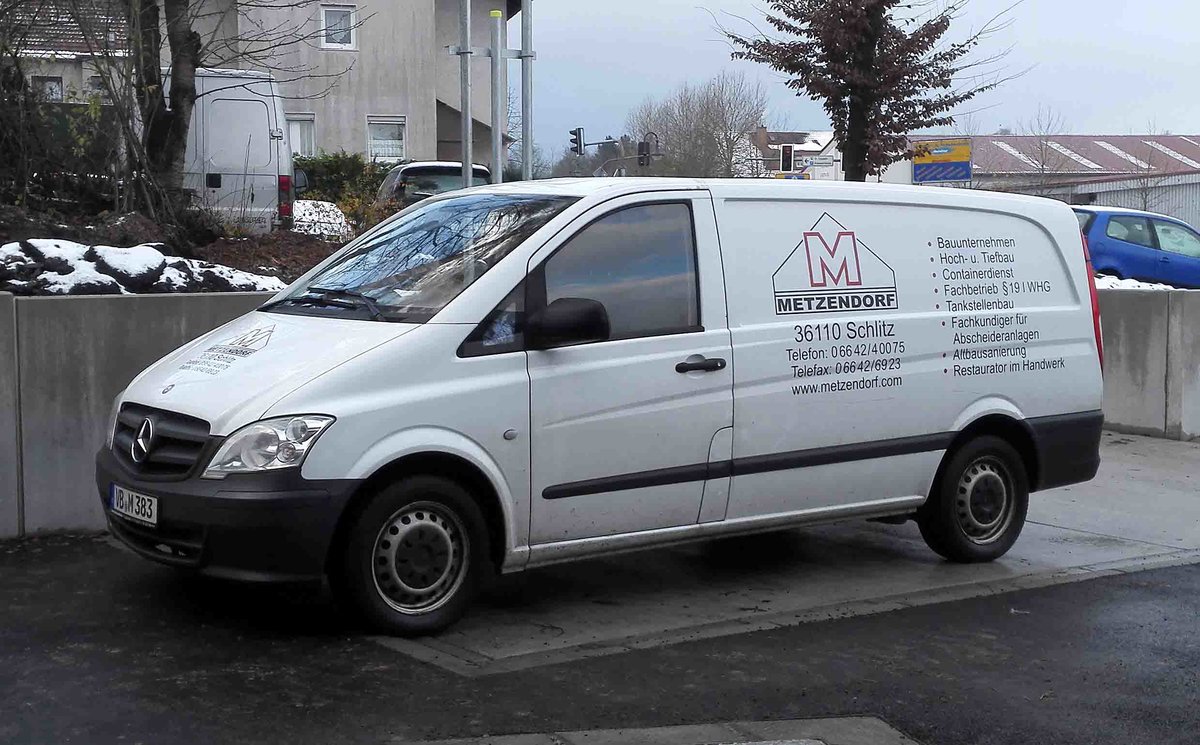 =MB Viano der Firma METZENDORF steht im Dezember 2017 auf einer Baustelle in H�nfeld