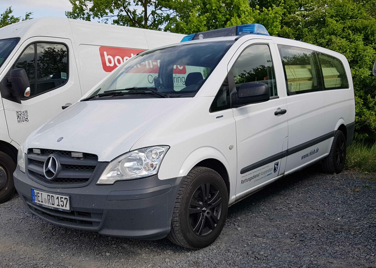 =MB Viano der RETTUNGSDIENST KOOPERATION SCHLESWIG-HOLSTEIN, gesehen auf dem Parkplatz der RettMobil, 05-2022