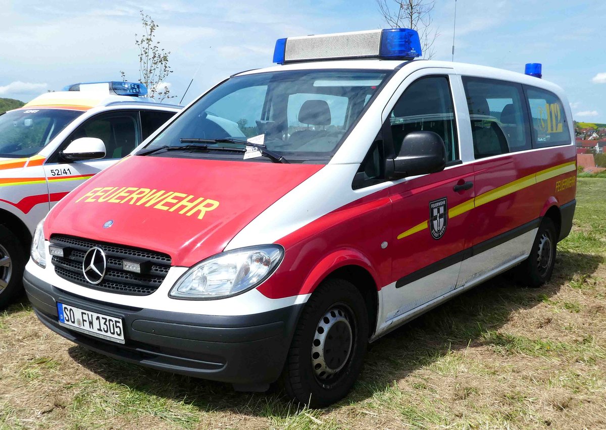 =MB Vito der Feuerwehr von WERL, gesehen auf dem Parkplatz der RettMobil 2017 in Fulda - Mai 2017