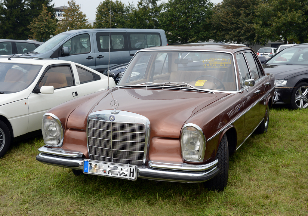 MB W 111 am Flugplatz Wershofen - 07.09.2014