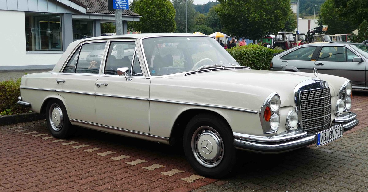 =MB W108, gesehen bei der Oldtimerausstellung in Angersbach, September 2016