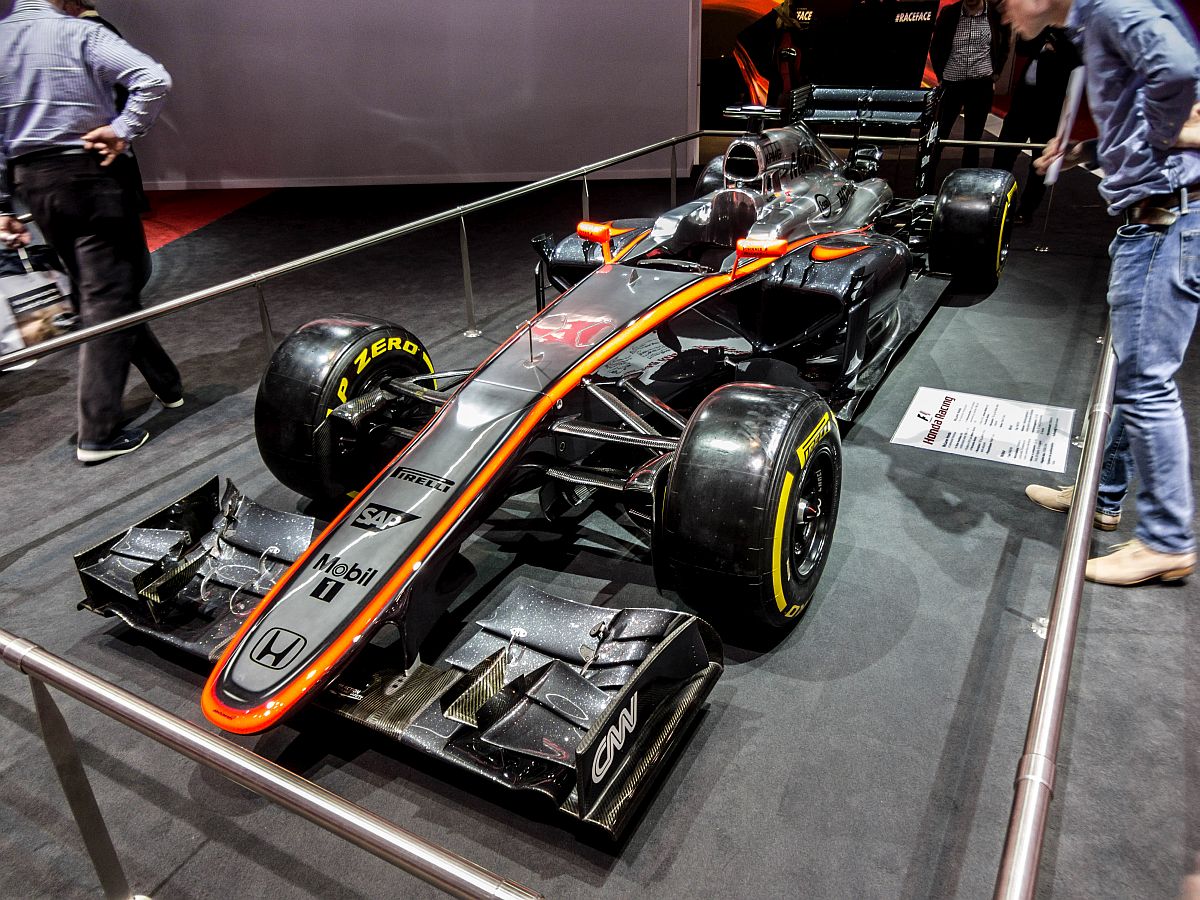 McLaren Honda F1 2015. Foto: Autosalon Genf 2015
