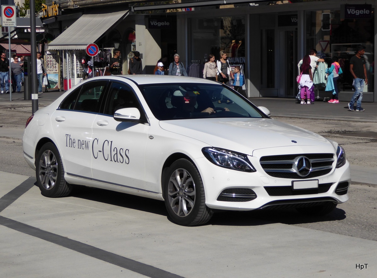 Mercedes ( The new C-Class ) unterwegs in den Strassen von Interlaken am 21.09.2015