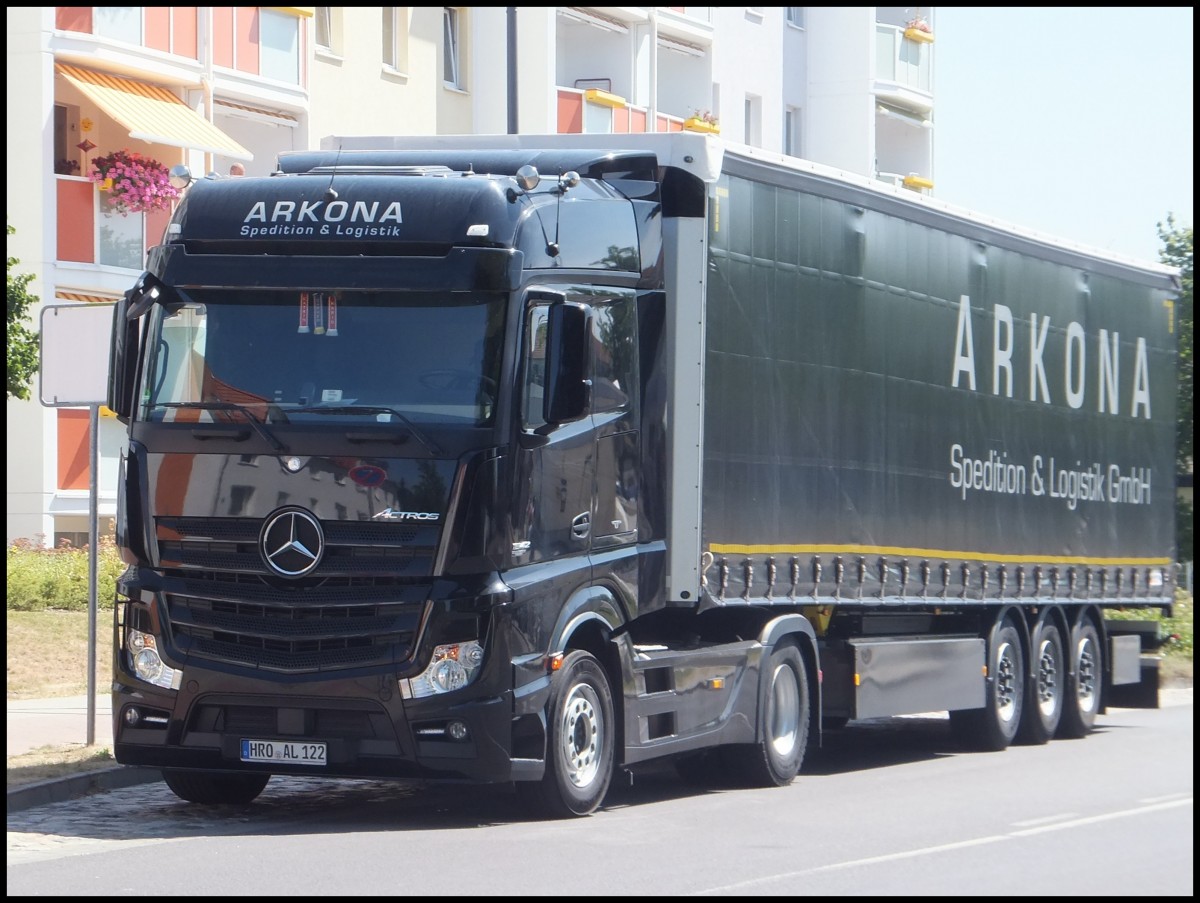 Mercedes Actros Sattelzug in Binz am 22.07.2013