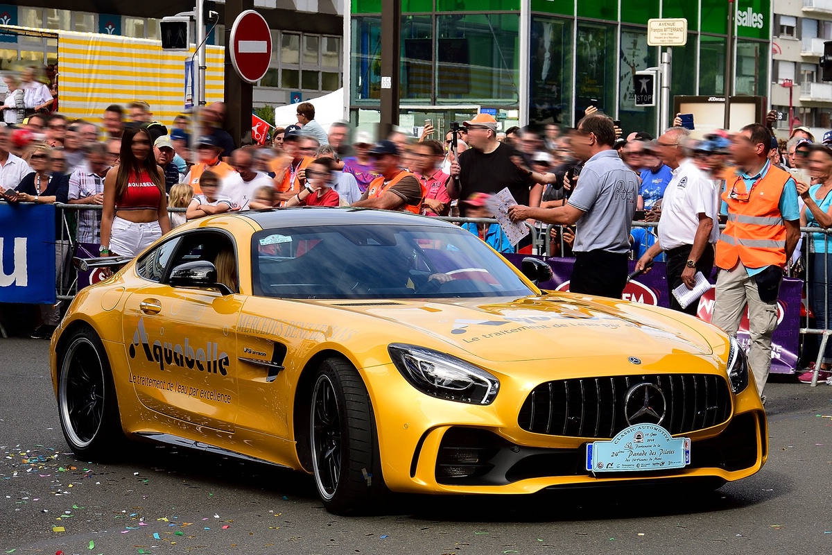 Mercedes-AMG GT V8-Biturbo, Fahrer und Fahrzeug Parade am 15.6.2018 in Le Mans