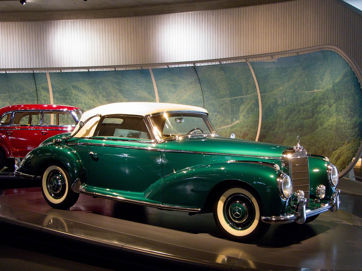 Mercedes-Benz 300. Foto: 30.11.2012 Mercedes-Benz Museum.