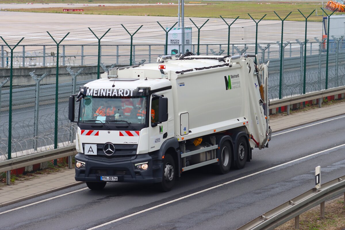 Mercedes Benz Actros 2635 Meinhardt Entsorgung am 15.05.26 am Frankfurter Flughafen 