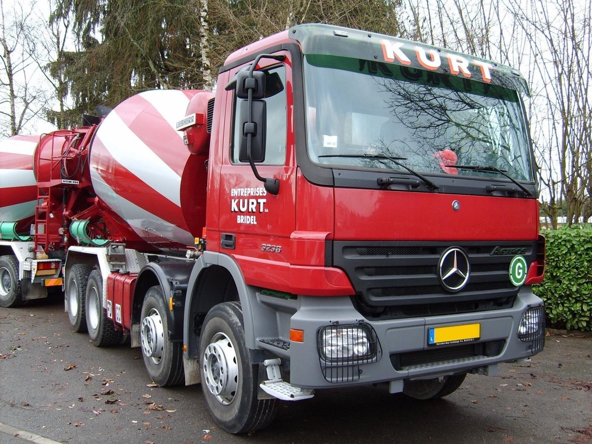 Mercedes-Benz Actros 3236 am 21.01.2007 in Bridel (Lux.)