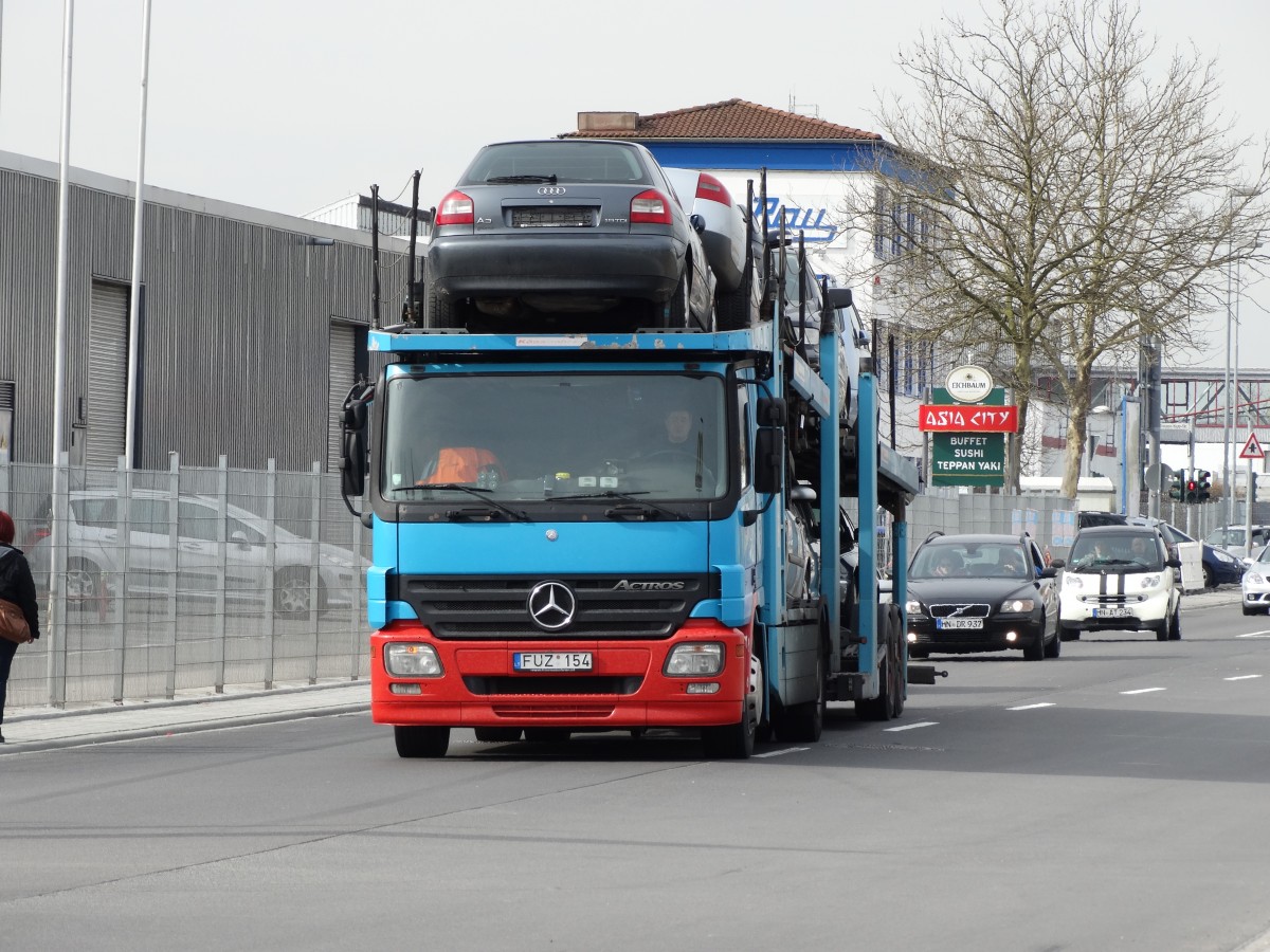 Mercedes Benz Actros am 07.03.15 in Sinsheim 