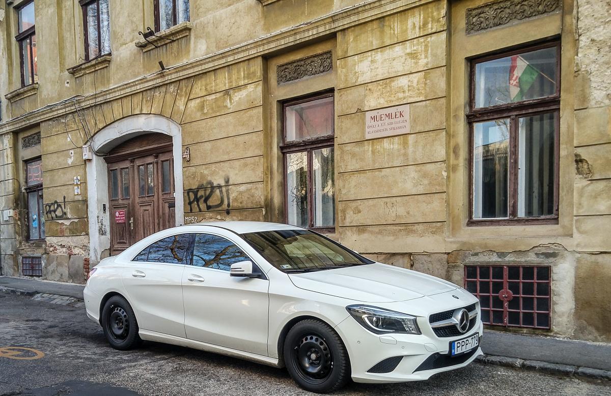Mercedes-Benz CLA. Foto: Januar, 2020, Pécs, Ungarn.