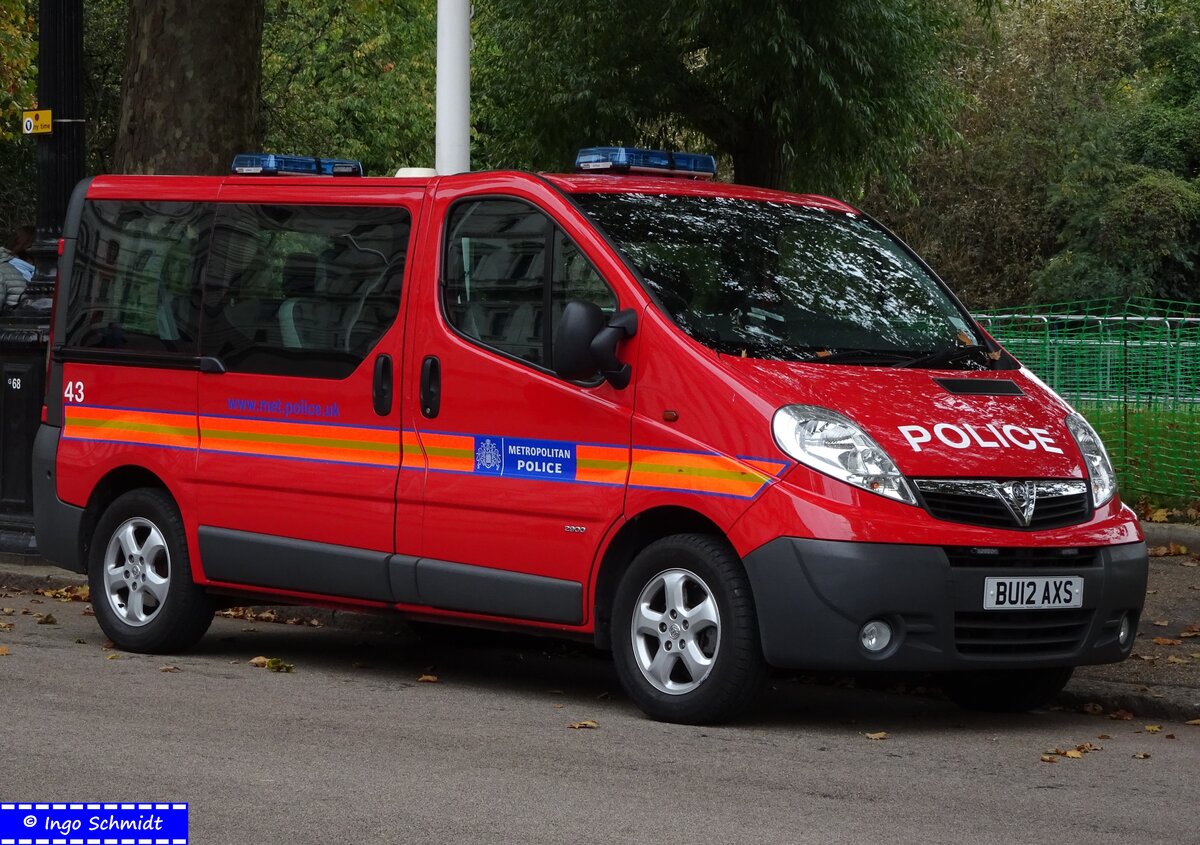 Metropolitan Police - Protection Command | Nr. 43 | BU12 AXS | Vauxhall Vivaro | 24.10.2015 in London