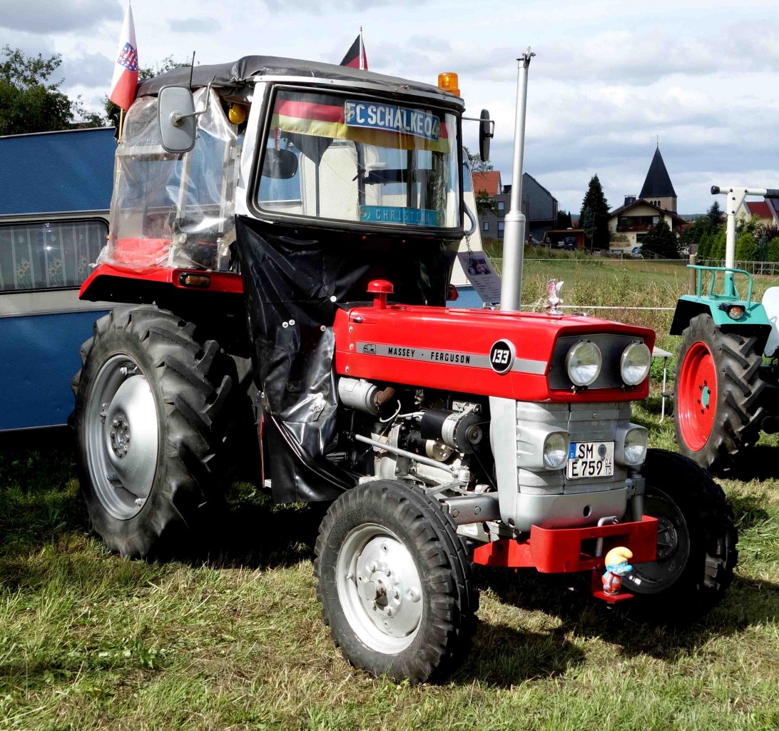 MF 133 besucht die Oldtimerausstellung der Traktorenfreunde Mackenzell im September 2013