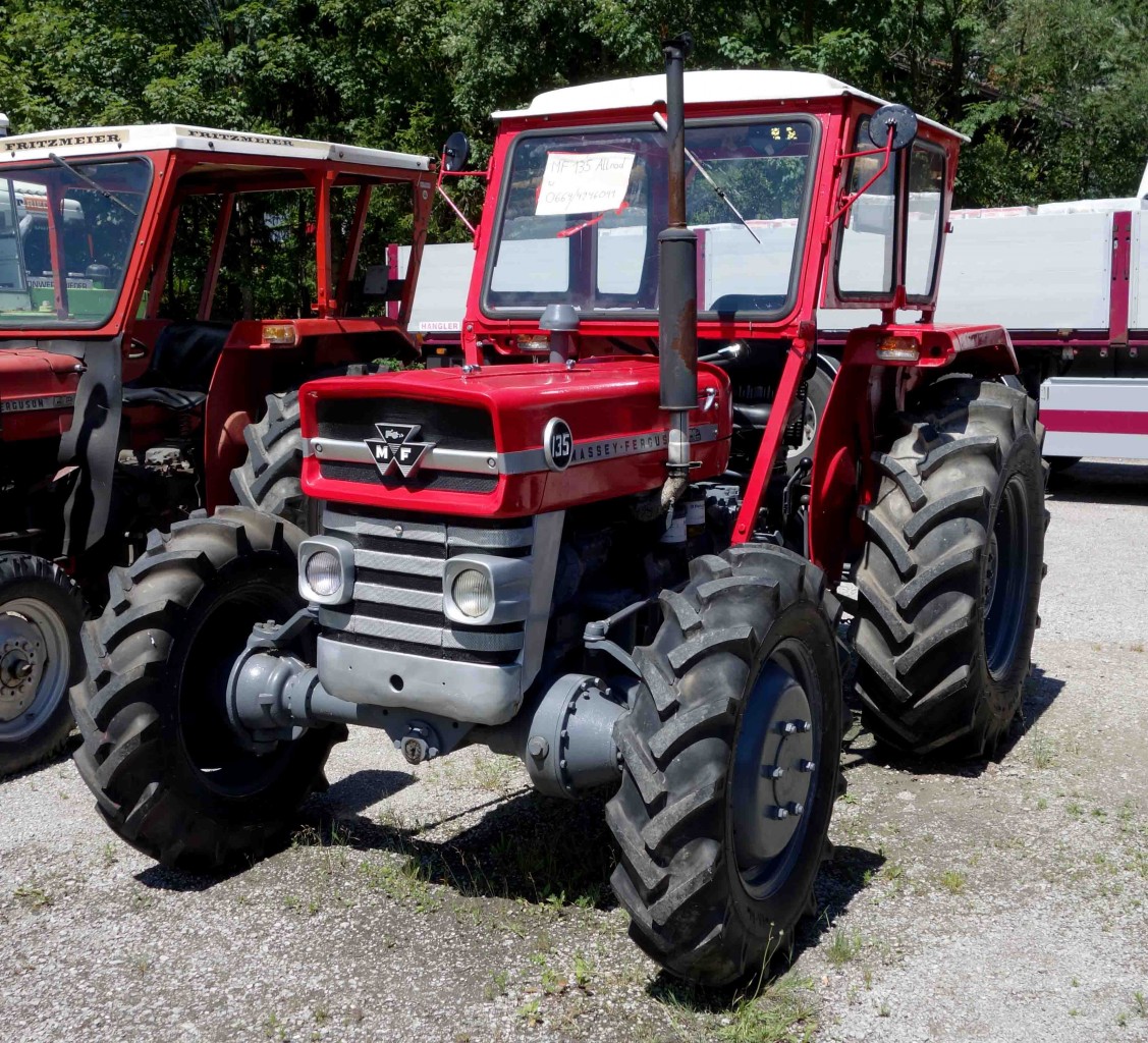 MF 135 Allrad sucht einen neuen Besitzer, Juli 2015