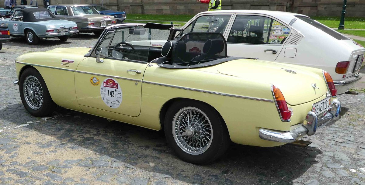 =MG C Roadster, Bj. 1968, 2912 ccm, 145 PS, steht in Fulda anl. der SACHS-FRANKEN-CLASSIC im Juni 2019