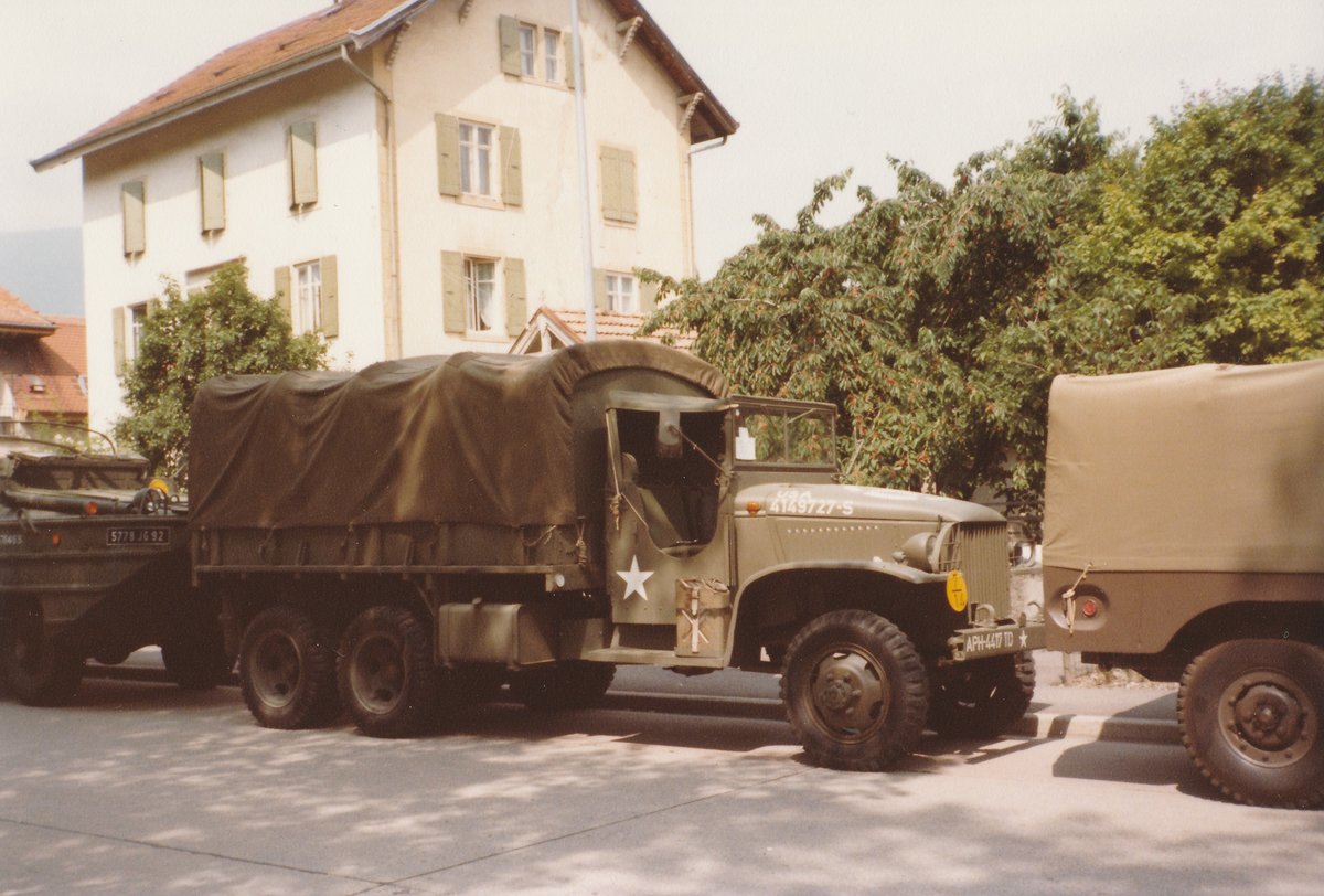 Militärfahrzeuge CH ehemals USA von Walter Ruetsch
GMC CCKW 353 in Solothurn im Juni 1981.
Foto: Walter Ruetsch