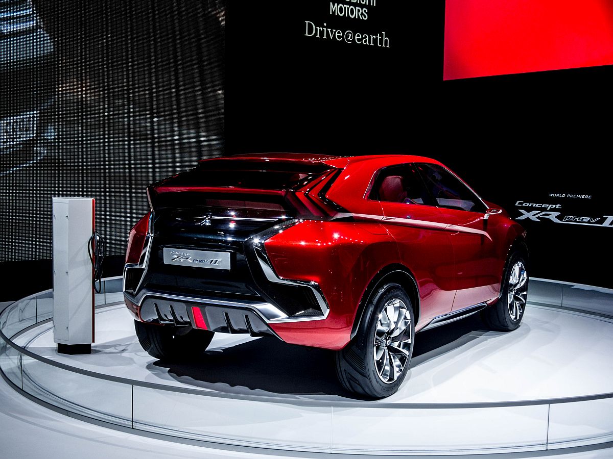 Mitsubishi SUV Concept, Rückansicht (vermutlicher Nachvolger des ASX), gesehen auf dem Autosalon Genf, März 2015.