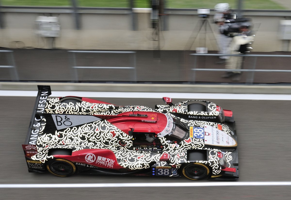 Mitzieher in der Boxengasse LMP2 Nr.38 Jackie Chan DC Racing, Oreca 07 (Gibson), Ho-Pin Tung, Oliver Jarvis, Thomas Laurent, beim FIA WEC 6h Langstrecken- WM am 6.Mai 2017 in Spa Francorchamps