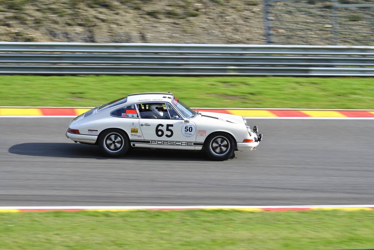 Mitzieher Porsche 911, beim Spa 6h Classic am 21.09.2013