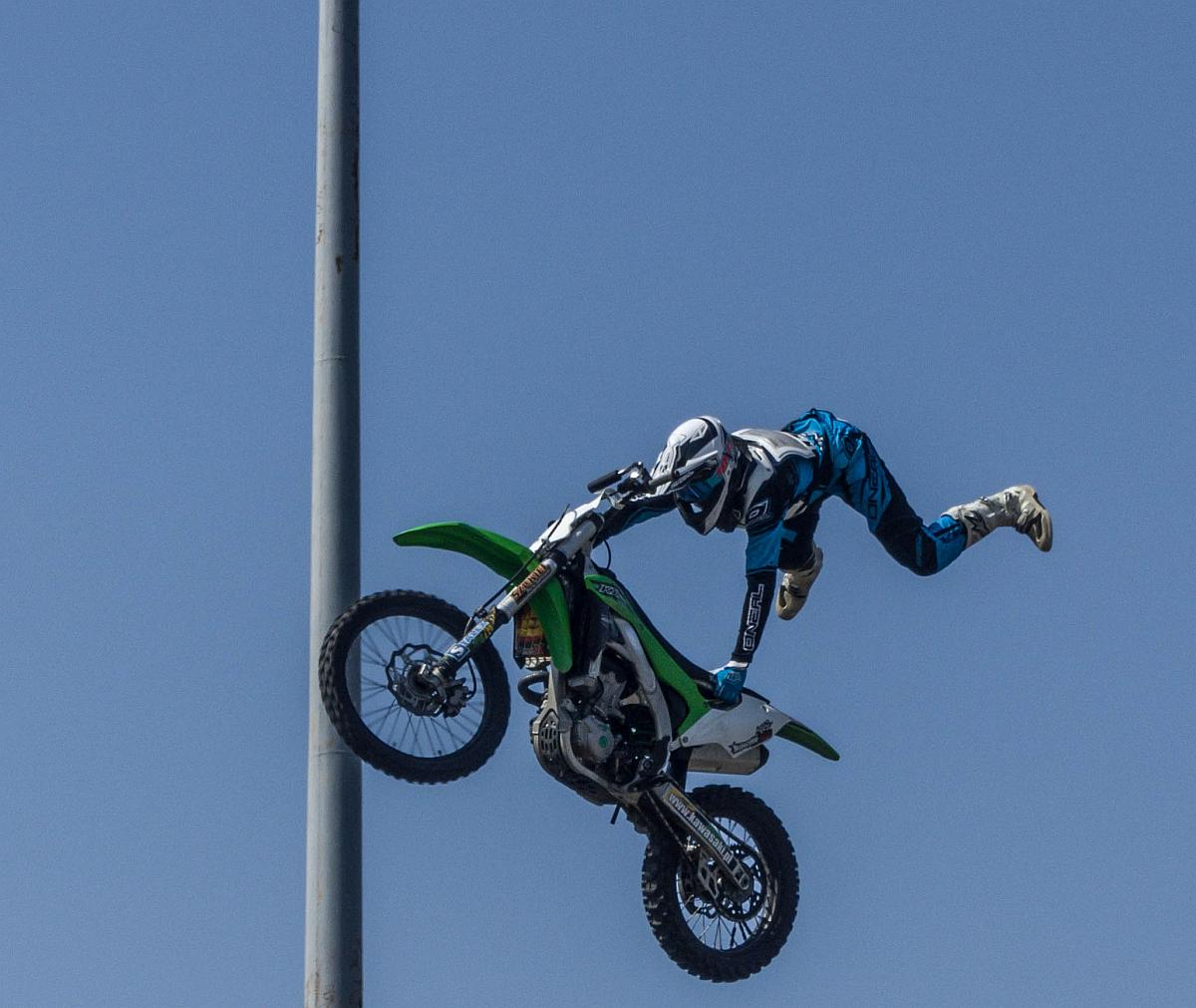 Motocross-Stunt am 26.08.2017 auf dem Hungaroring ( Rahmenprogram auf dem ETRC Rennen).