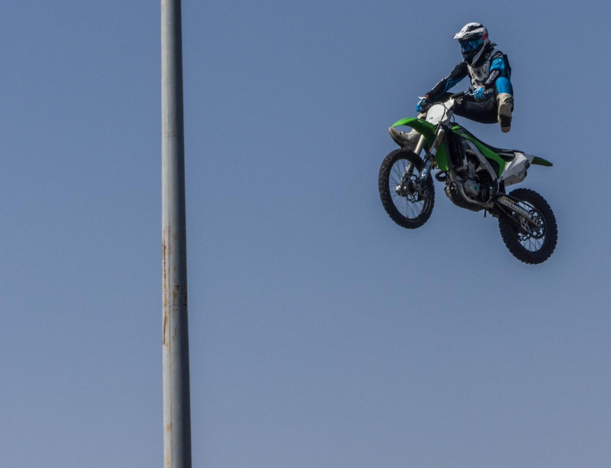 Motocross-Stunt am 26.08.2017 auf dem Hungaroring ( Rahmenprogram auf dem ETRC Rennen).