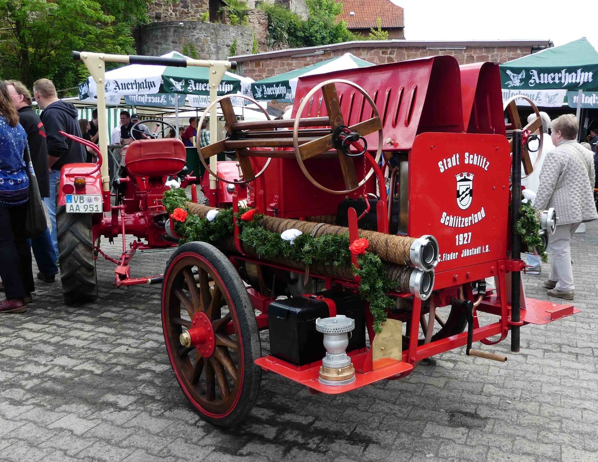 =Motorspritze Flader, Bj. 1927, der Feuerwehr Schlitz, ausgestellt im Mai 2017 in der Burgenstadt Schlitz