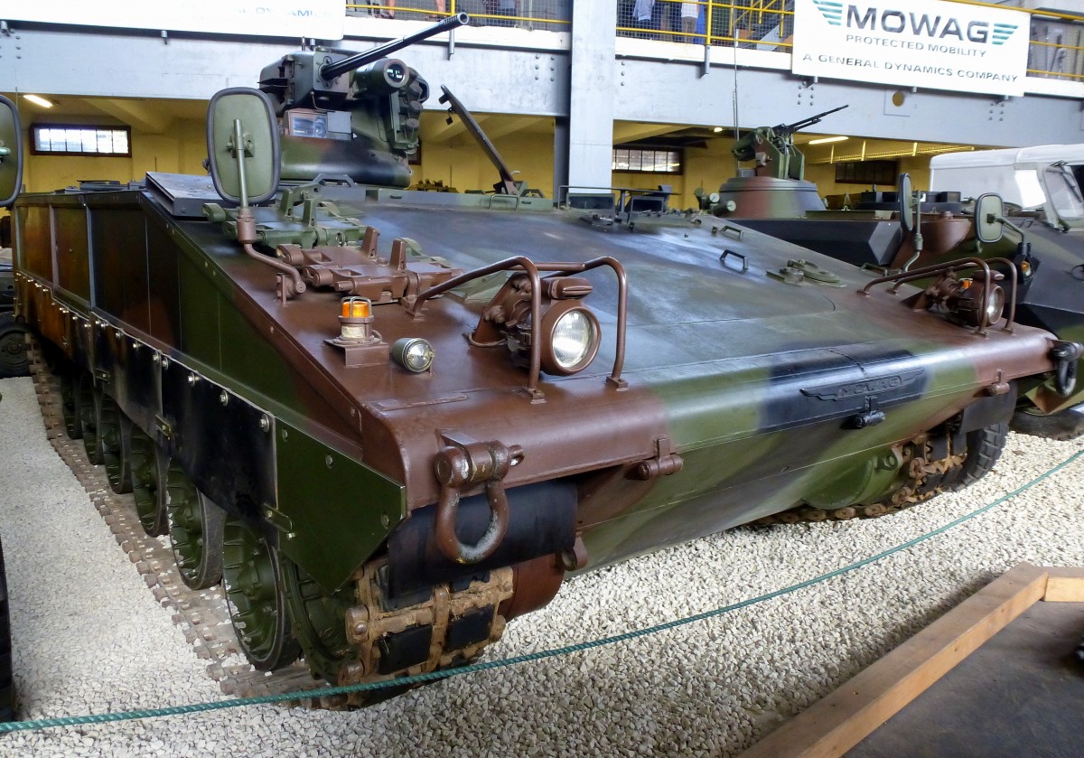Mowag  Trojan , Prototyp Schützenpanzer, Baujahr 1990, 25t, 600PS, Vmax.70Km/h, Schweizerisches Militärmuseum Full, Juli 2015