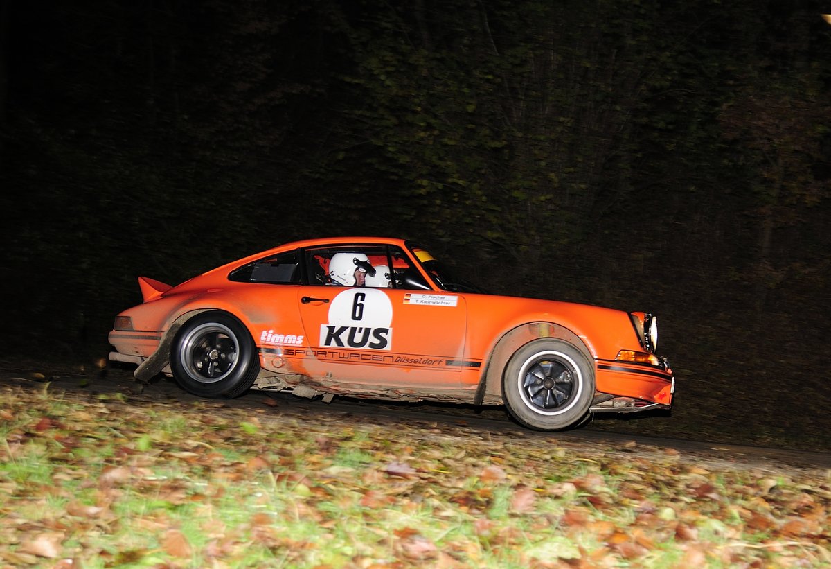 Nachts in der Eifel, (Blitzlicht ist erlaubt) Nr.6 Thomas Kleinwächter/Dirk Fischer, Porsche 911 bei der  Youngtimer  39. ADAC Rallye Köln Ahrweiler 12.11.2016, 