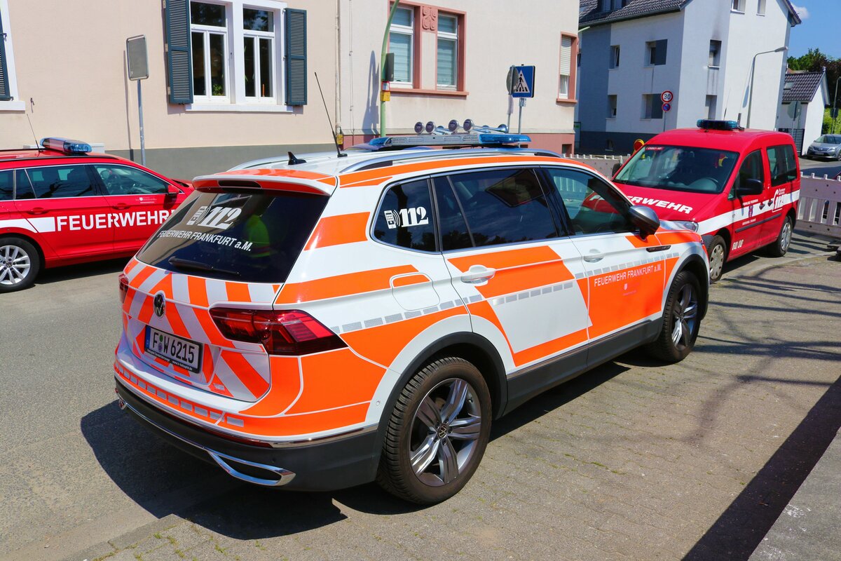 Neuer BF Frankfurt am Main VW Tiguan KdoW vom Amtsleiter am 03.06.23 bei der 150 Jahre Feuerwehr Seckbach Feier