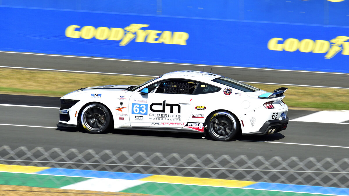 Nr.:63, Ford Mustang Dark Horse R-Rennwagen, starteten zur Mustang Challenge, im Rahmenprogramm der 24h Le Mans 2025, hier im Training am 11.6.2025
