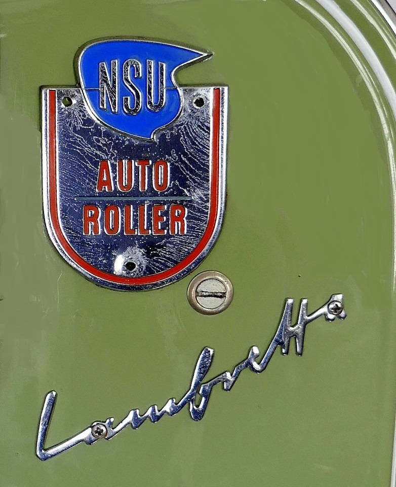 NSU, Aufschrift und Emblem am NSU-Motorroller Lambretta von 1955, Sept.2021