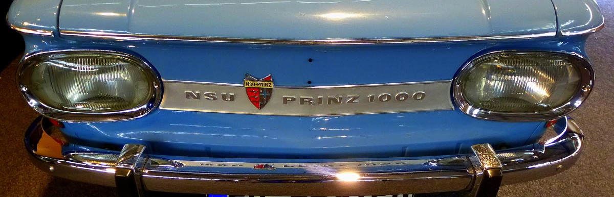 NSU Prinz 1000, Frontansicht des Oldtimer-PKW von 1967 mit Schriftzug und Wappen, Juli 2014