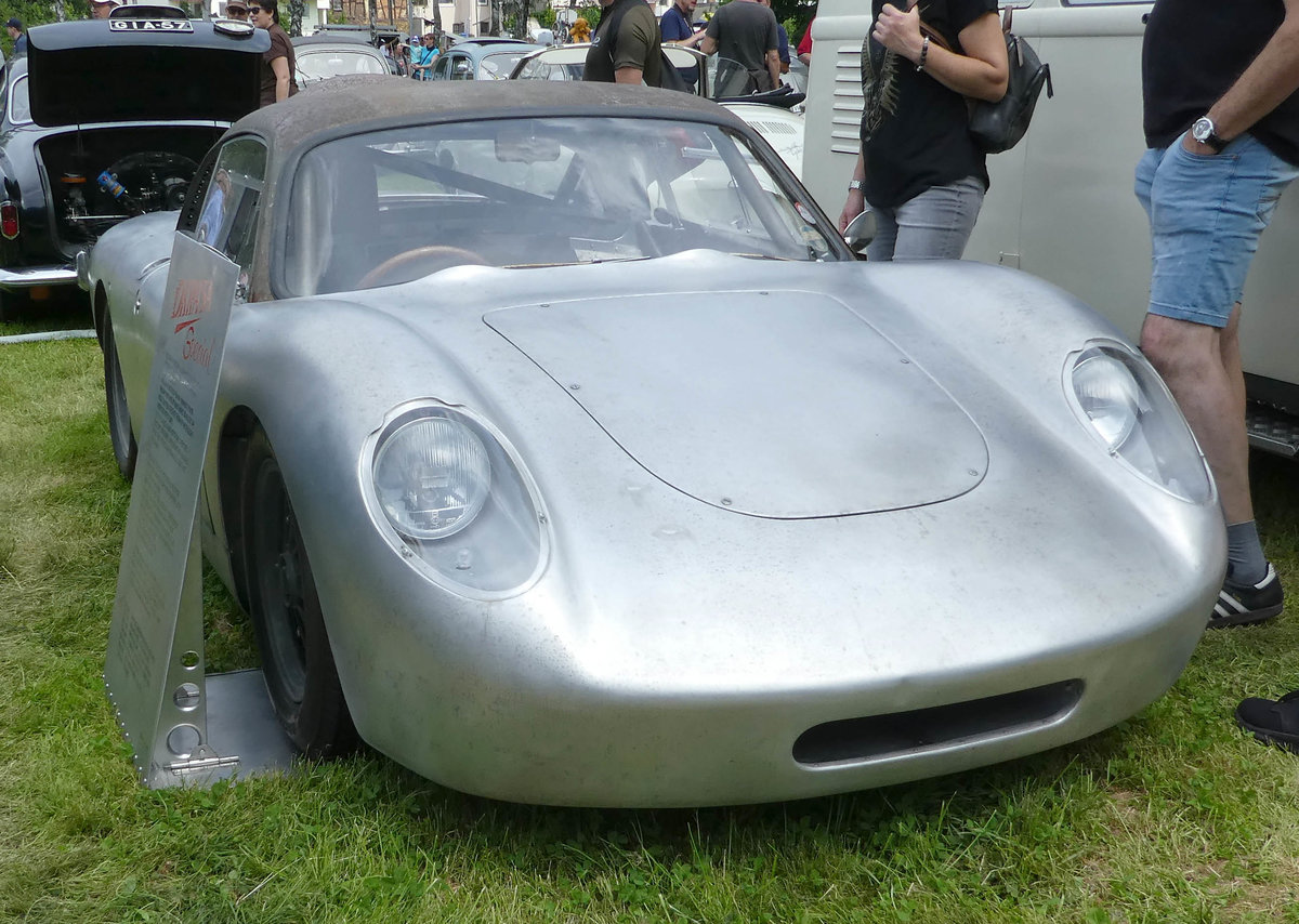 =Okrasa Special, in England gefertigt auf Basis des Porsche 550 Spyder zwischen 1958 und 1961. Gesehen auf dem Ausstellungsgelände in Bad Camberg anl. LOTTERMANN-Bullitreffen im Juni 2019.
