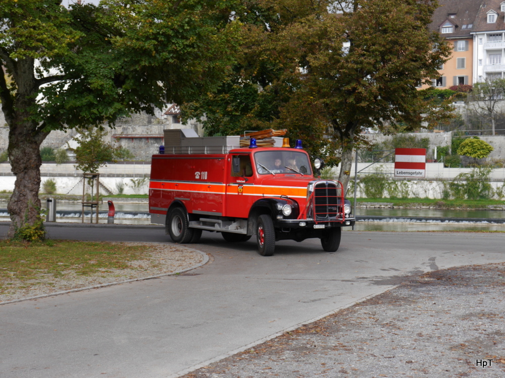 Oldtimer LKW Saurer 2DM Feuerwehr unterwegs in Bremgarten AG am 18.10.2014