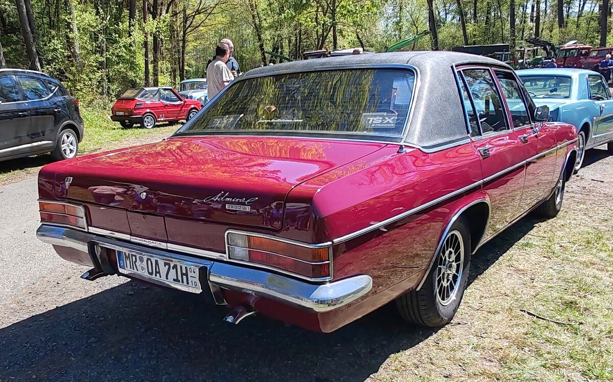 =Opel Admiral ausgestellt bei der Oldtimerschau in Wasenberg, 05-2025