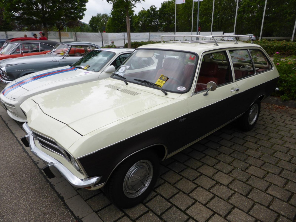 Opel Ascona Voyage auf dem Konzer Old- und Youngtimertreffen 2015