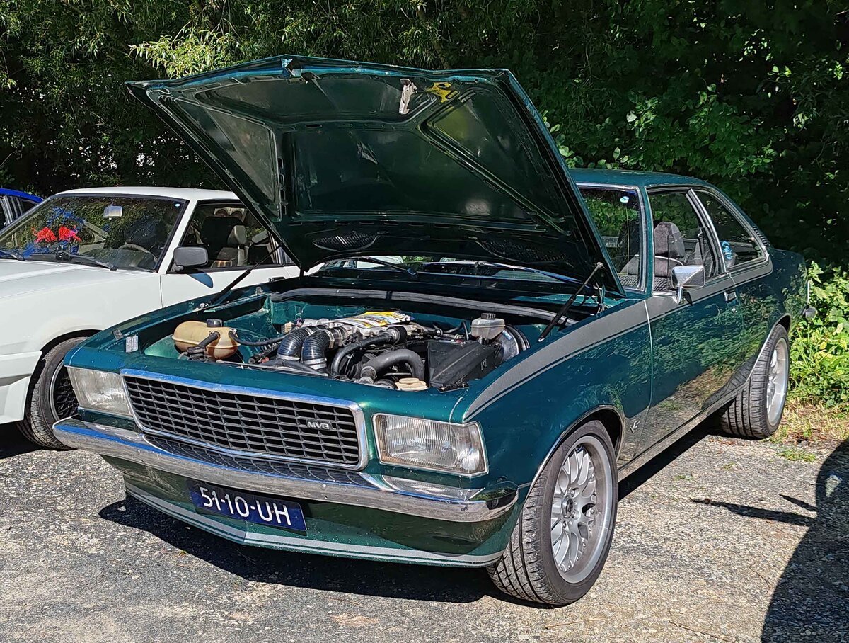 =Opel Commodore, ausgestellt beim 2025er Manta/Ascona-Treffen in Petersberg-Marbach