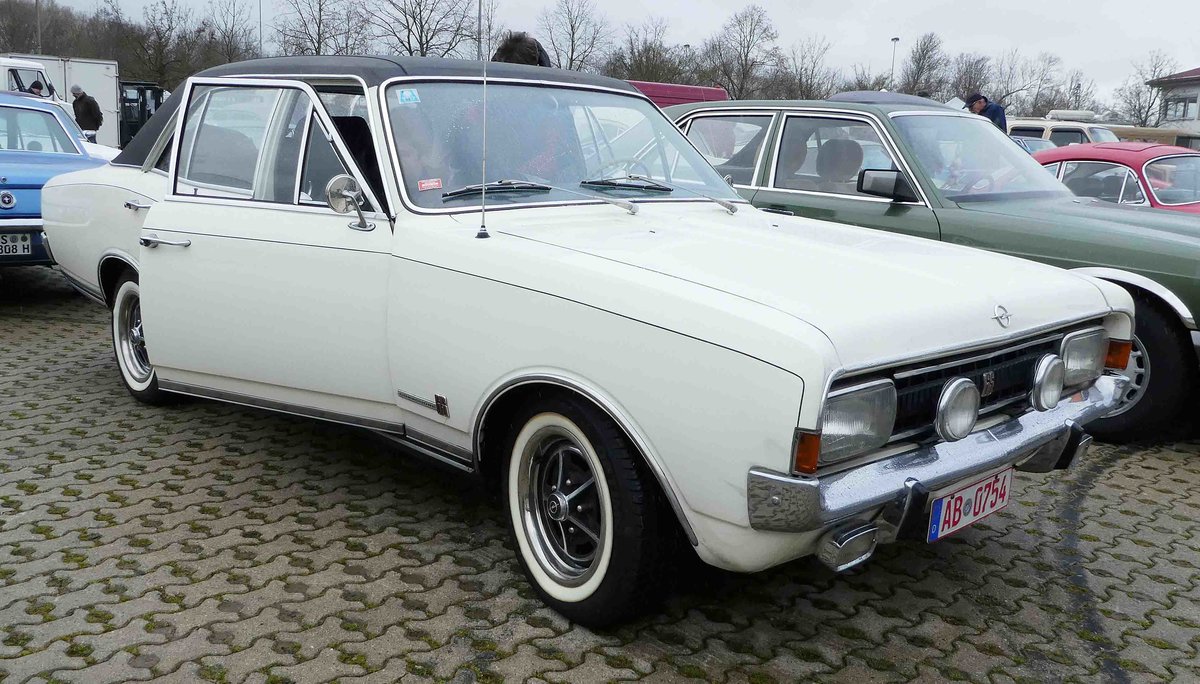 =Opel Commodore GS, gesehen bei der Technorama Kassel im März 2017
