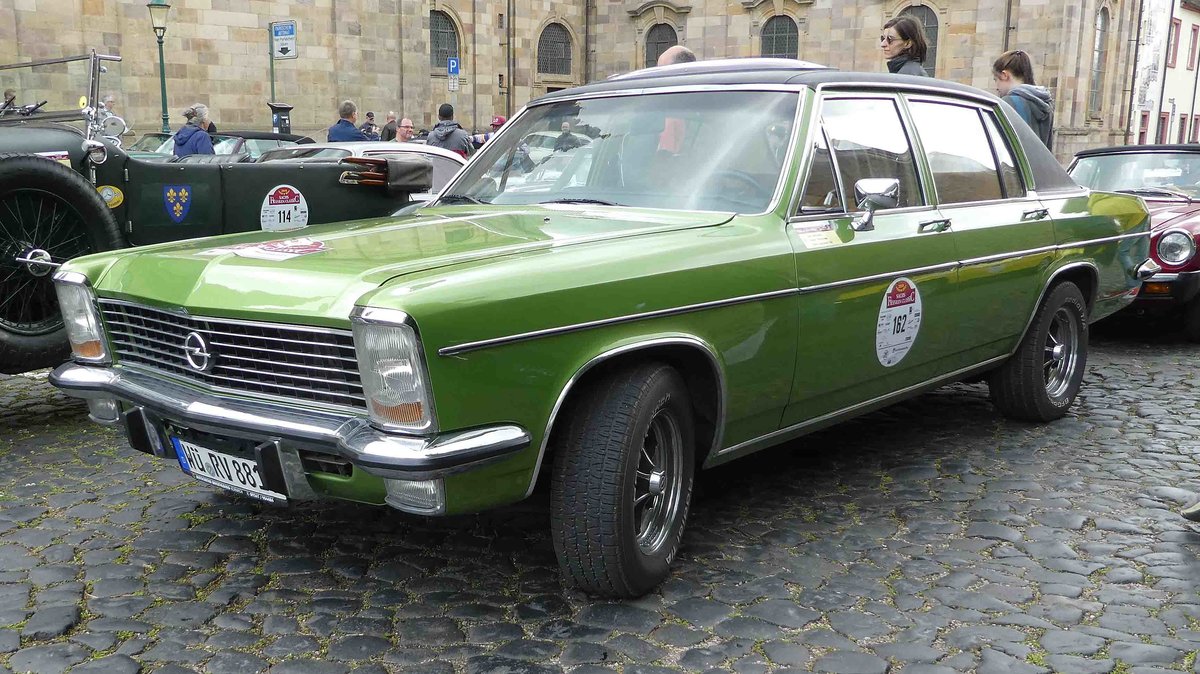 =Opel Diplomat, Bj. 1976, steht in Fulda anl. der SACHS-FRANKEN-CLASSIC im Juni 2019
