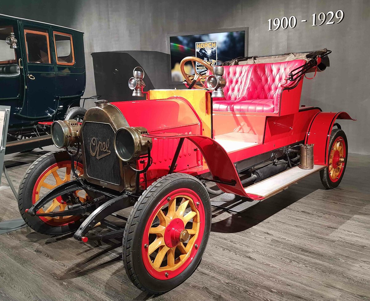 =Opel Doktorwagen, Bauzeit 1909 - 1910, 1029 ccm, 8 PS, 50 km/h, gesehen im EFA Museum in Amerang, 06-2022