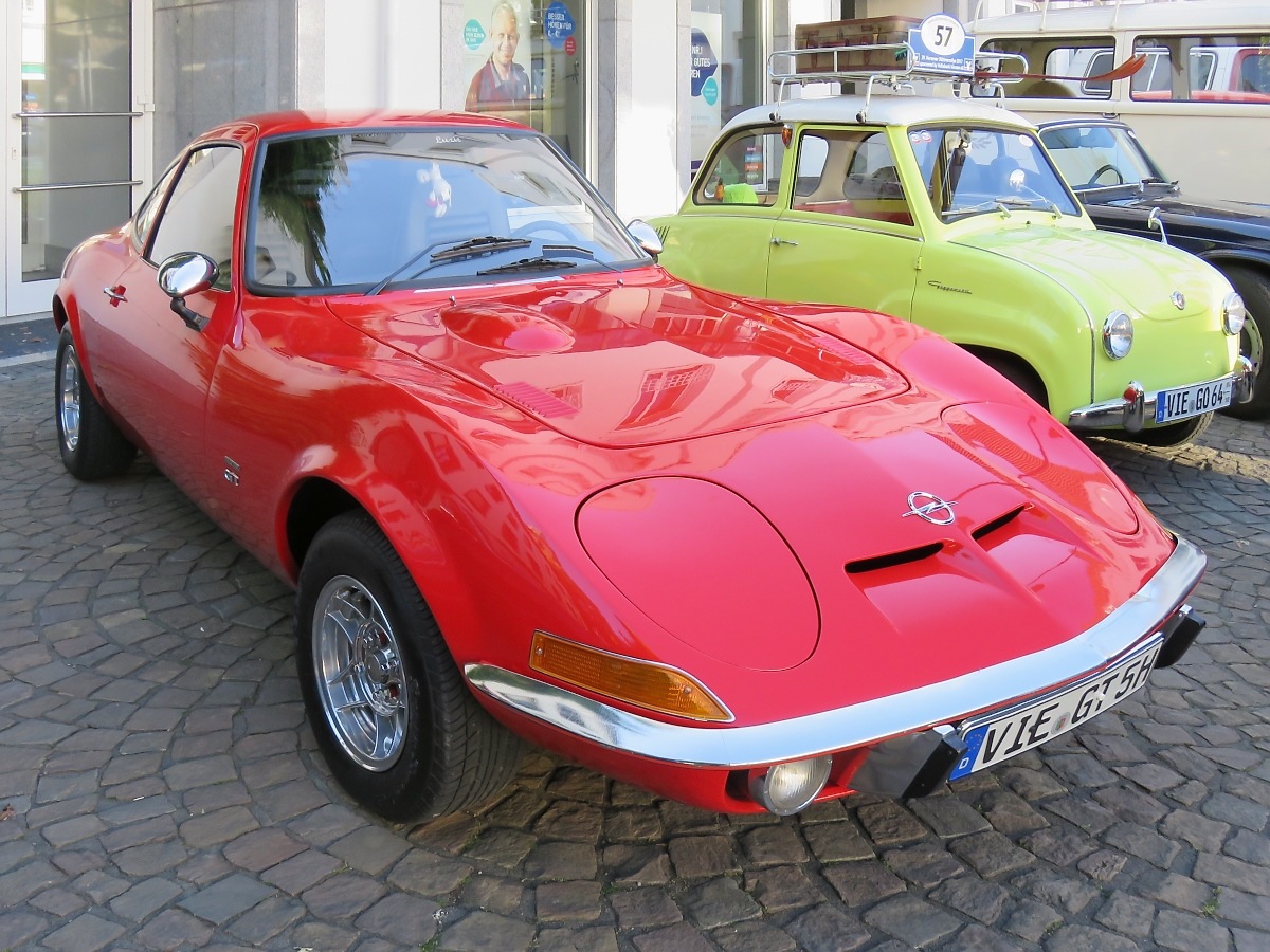 Opel GT bei der 29. Viersener Oldtimer-Rallye am 27.05.2017