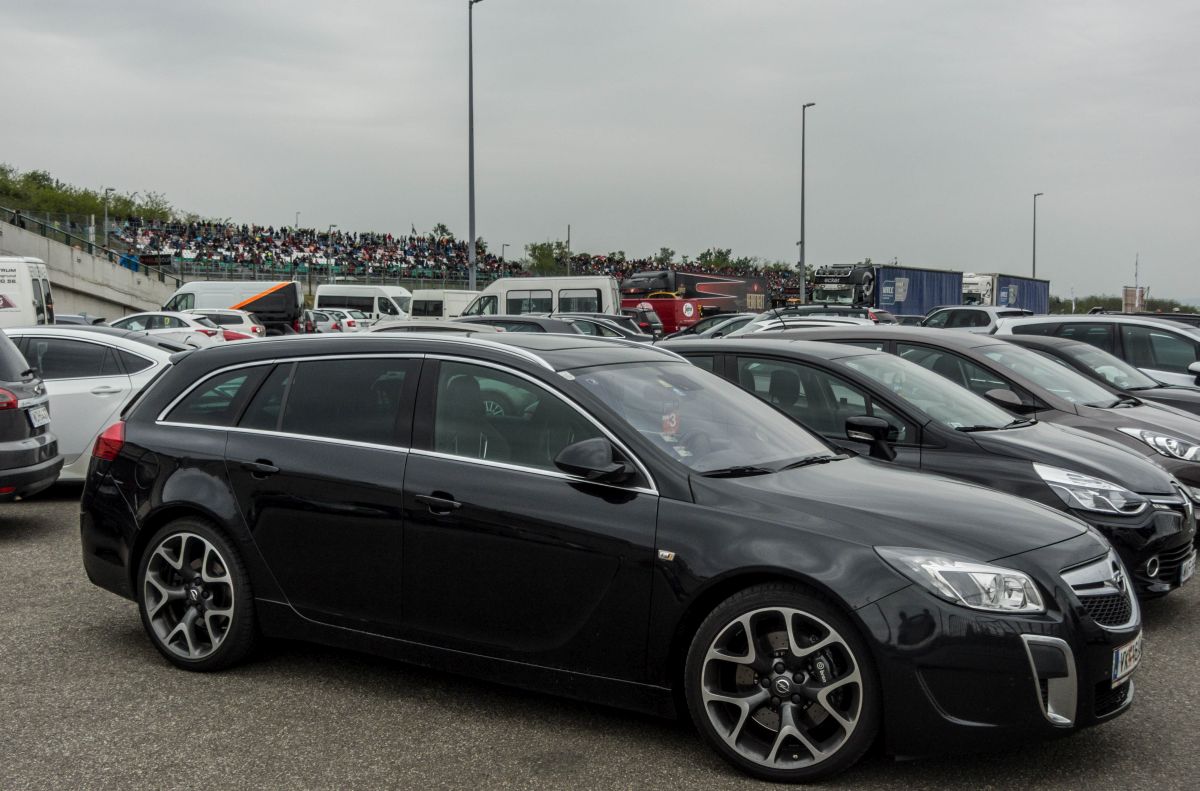 Opel insignia Tourer OPC. Foto: 03.05.2015