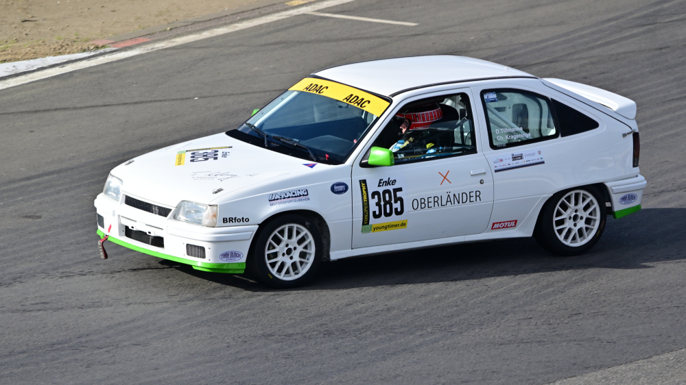 Opel Kadett E GSI 16V,  Youngtimer Trophy - Grid 1, auch nach 30 Jahren ist die Faszination und  Leidenschaft f�r die Youngtimer Trophy sehr gro�. Gestartet wir normalerweise in 2 Grupp3n Rennen Grid 1 & Grid 2 .  Die Fans erleben hier eine einmalige Bandbreite des Motorsports der 70er und 80er Jahre.
https://www.youngtimertrophy.de/
Aufnahmen vom: N�rburgring Classic am 13.06.2026, aus den Zuschauer Bereichen.