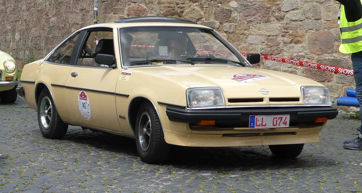 =Opel Manta B, Bj. 1980, 2000 ccm, 110 PS, unterwegs in Fulda anl. der SACHS-FRANKEN-CLASSIC im Juni 2019