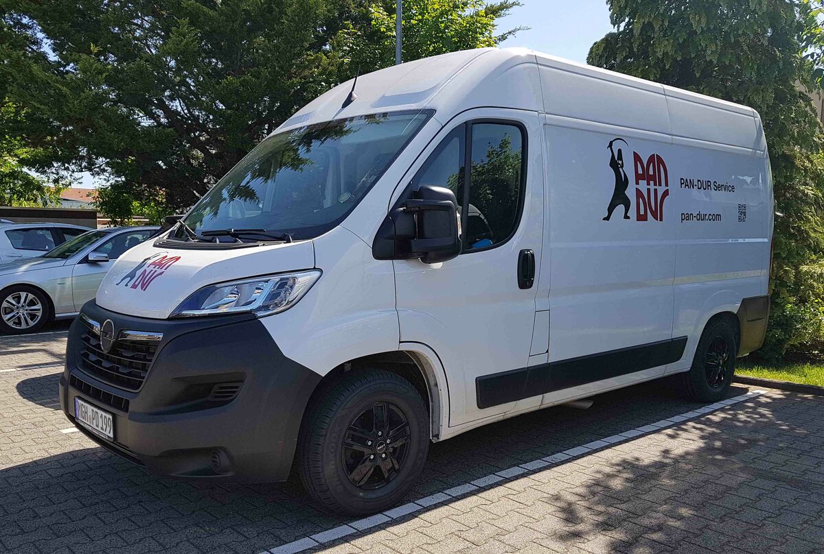 =Opel Movano als Servicefahrzeug der Firma PAN-DUR, 05-2023