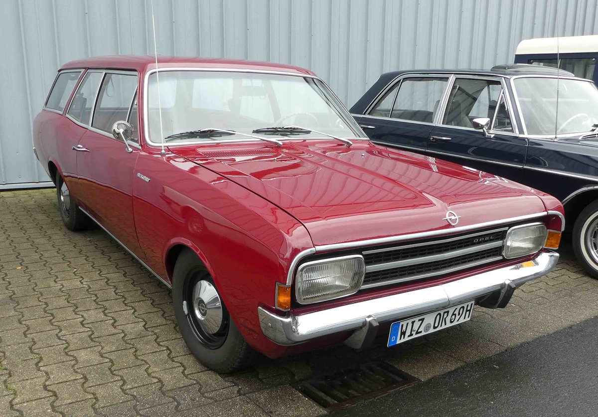 =Opel Rekord C 1900 CaraVan, gesehen bei der Technorama Kassel im März 2019