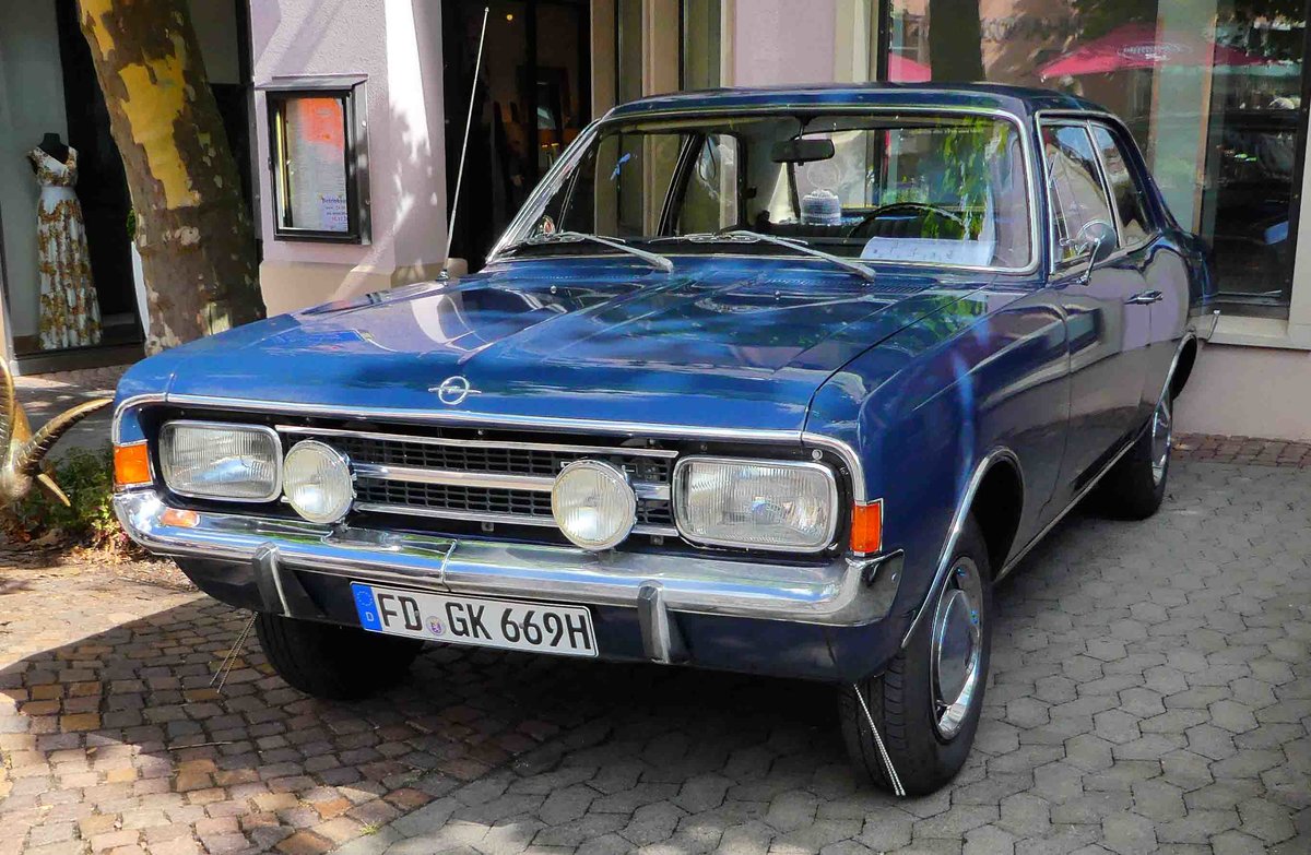 =Opel Rekord C L, Bj. 1971, 90 PS, ausgestellt beim Hünfelder Stadtfest, 08-2018