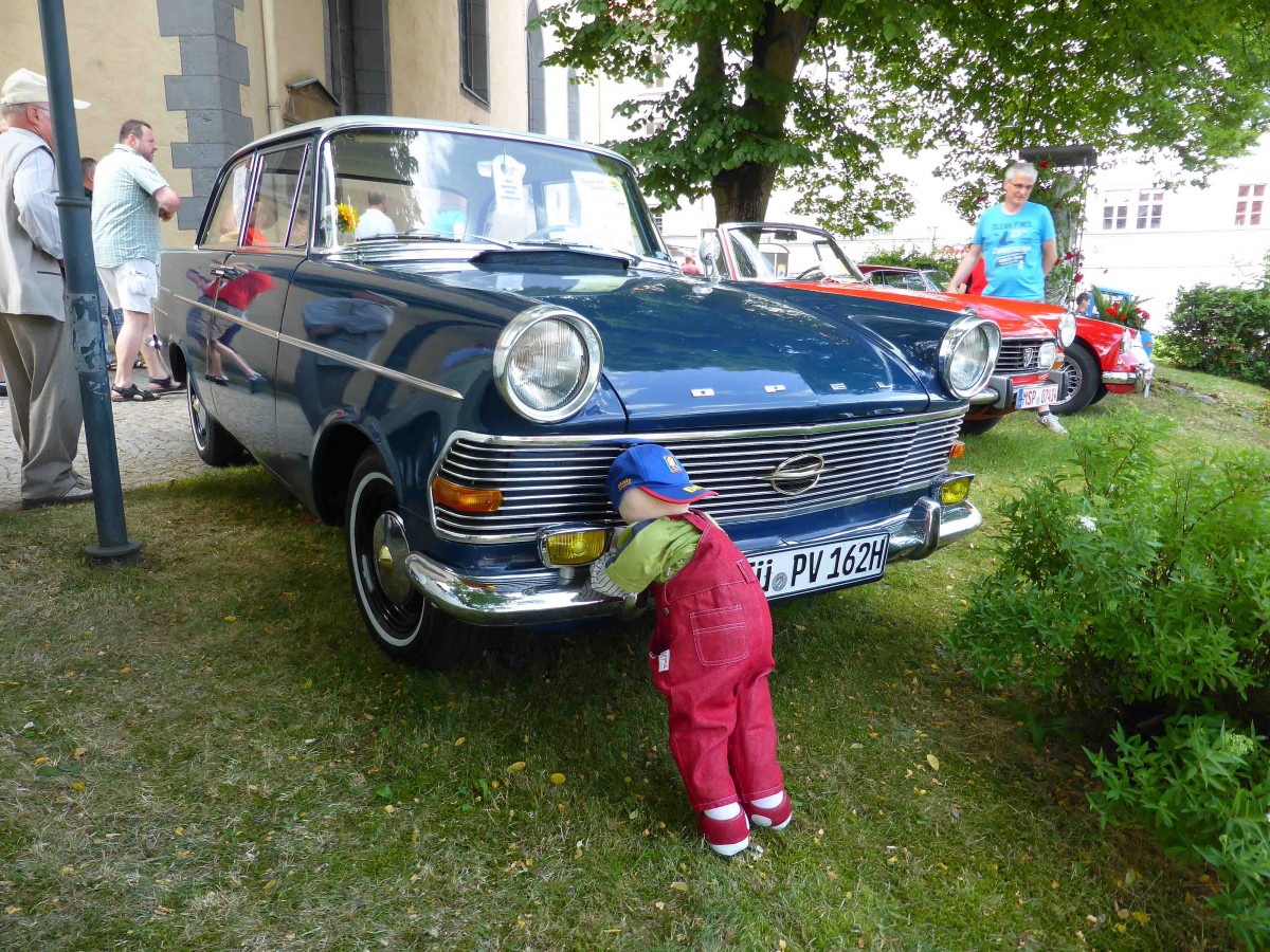 Opel Rekord PII, gesehen bei den Fladungen Classics im Juli 2014