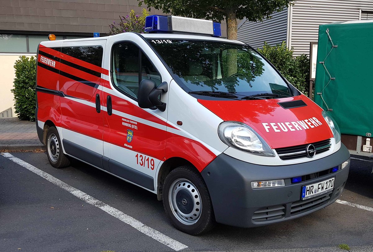=Opel Vivaro als MTW der Feuerwehr HOMBERG-EFZE Stadtteil MÜHLHAUSEN steht in Hünfeld anl. der Hessischen Feuerwehrleistungsübung 2019, 09-2019