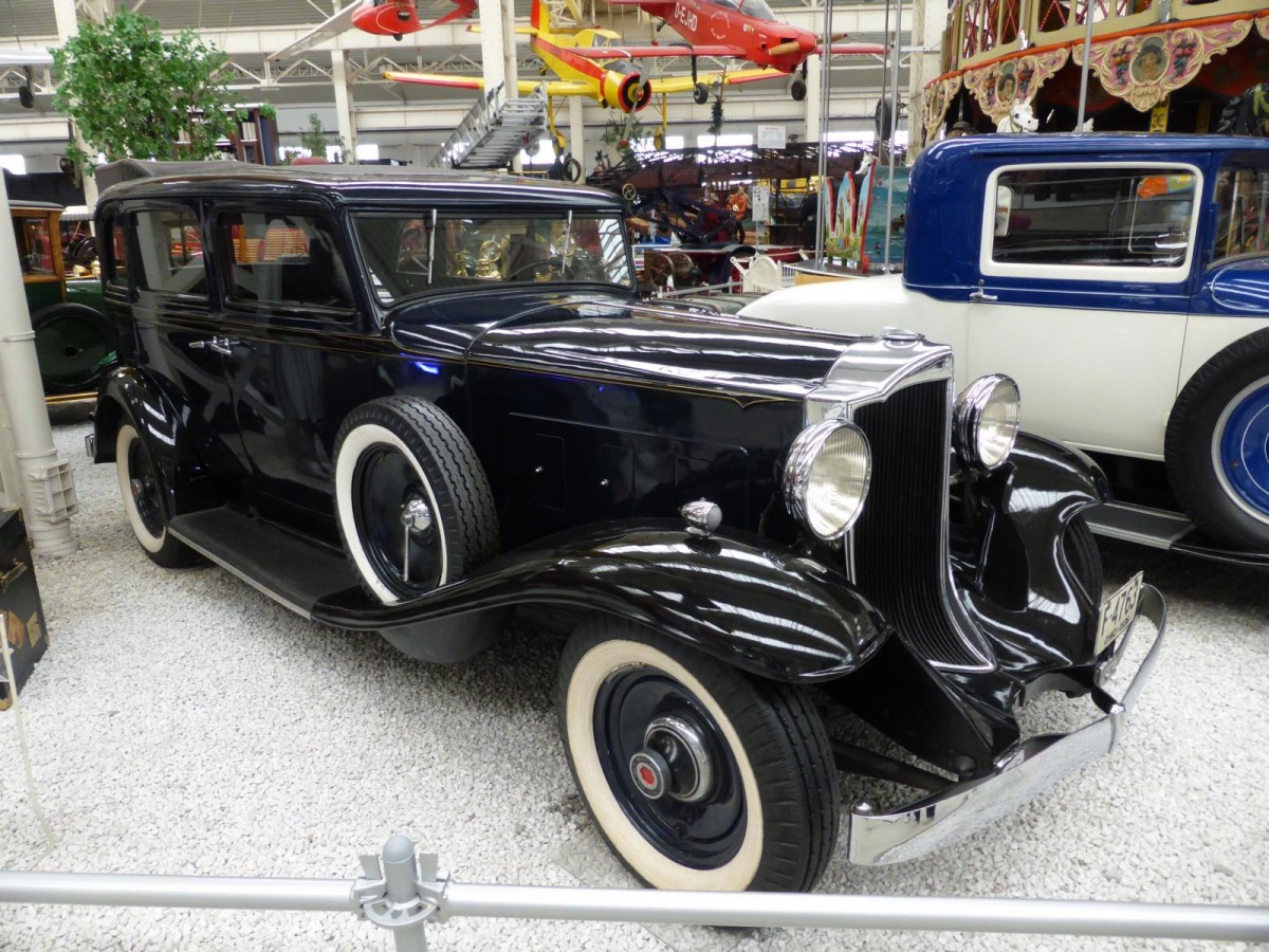 Packard Light Eight im Technikmuseum Speyer am 02.11.2015 (Baujahr 1932, 125 PS, 5261 cm³ Hubraum, 8 Zylinder)