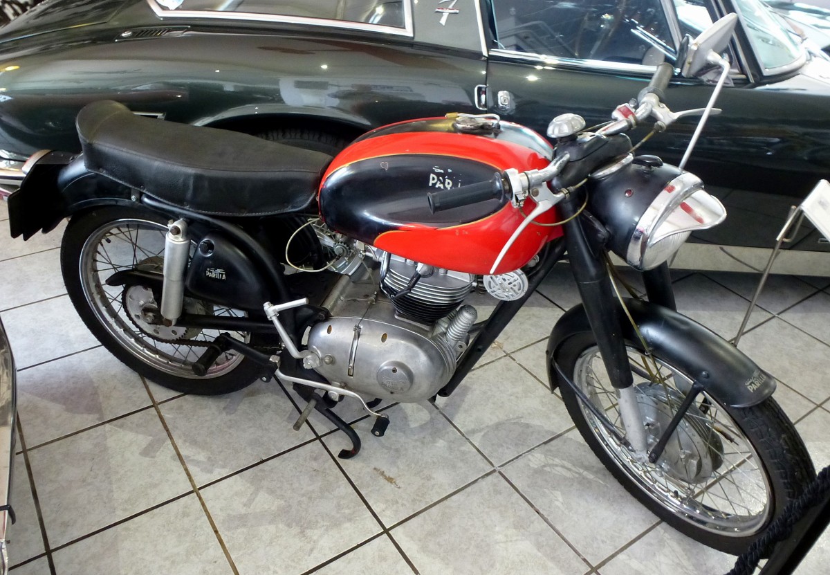 Parilla 175 Sport Speciale, Baujahr 1958, 1-Zyl.4-Takt-Motor, 171ccm und 12PS,Vmax.100Km/h, die italienische Firma baute von 1946-67 Motorräder, Museum Fichtelberg, Aug.2014